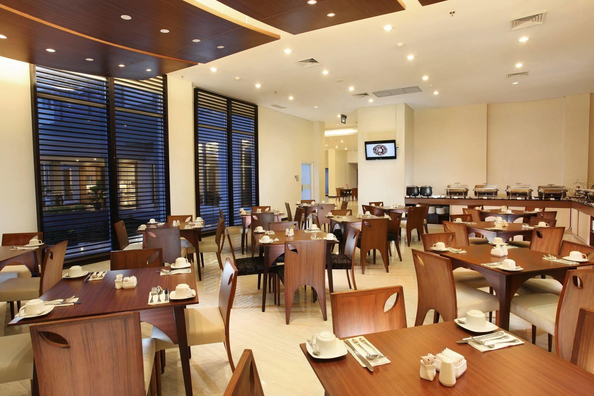 Swiss-Belinn Pangkalanbuun Exterior foto